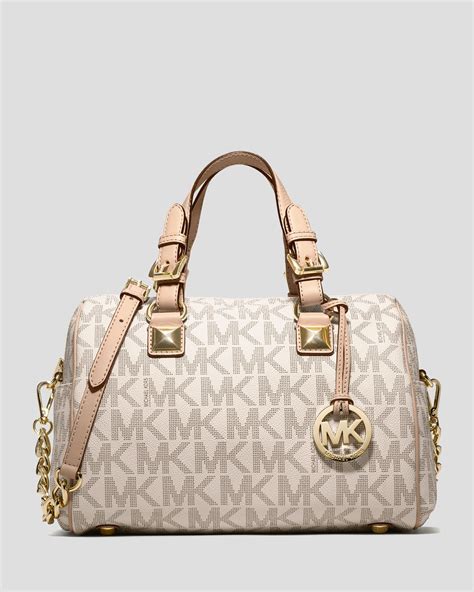 MICHAEL Michael Kors MK Signature Grayson Medium Chain 